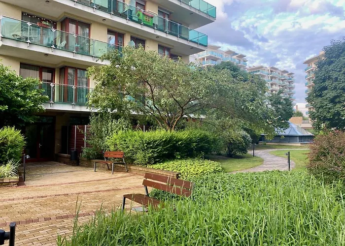 Marina Panorama & Garage