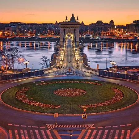 Marina Panorama & Garage *