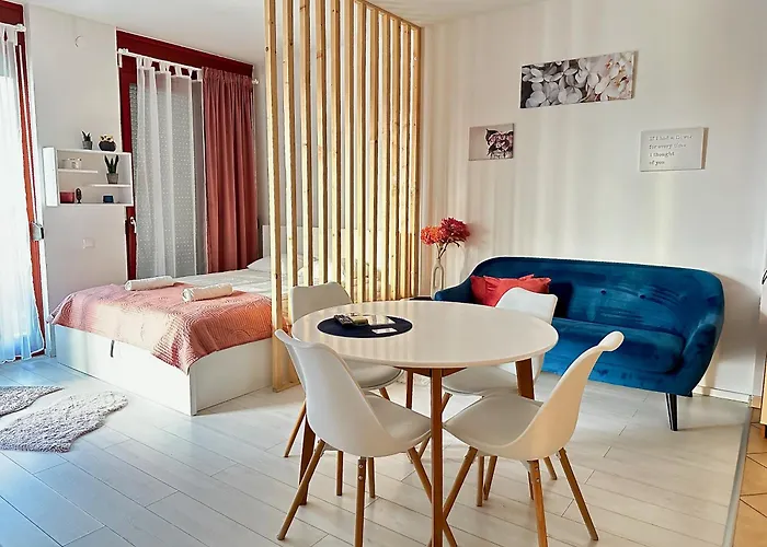 Marina Panorama & Garage Apartman