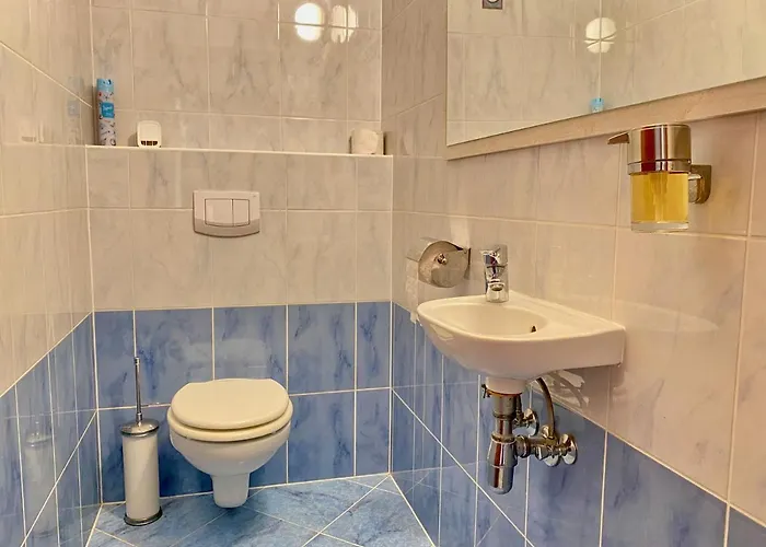 Marina Panorama & Garage *